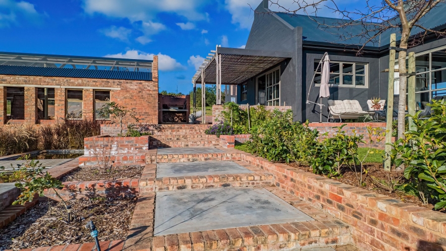 Commercial Property for Sale in Sedgefield Rural Western Cape